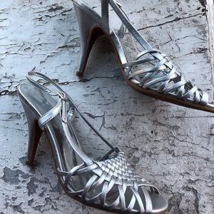 Nina Sandals Size 6.5 Silver Woven Slingback Heels